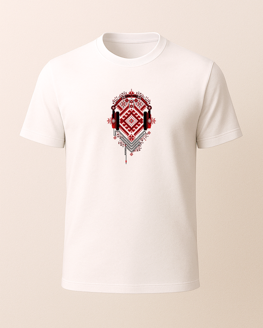 Desenli Kulaklık Baskılı T-shirt
