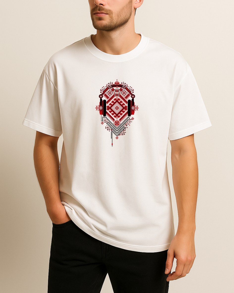 Desenli Kulaklık Baskılı T-shirt