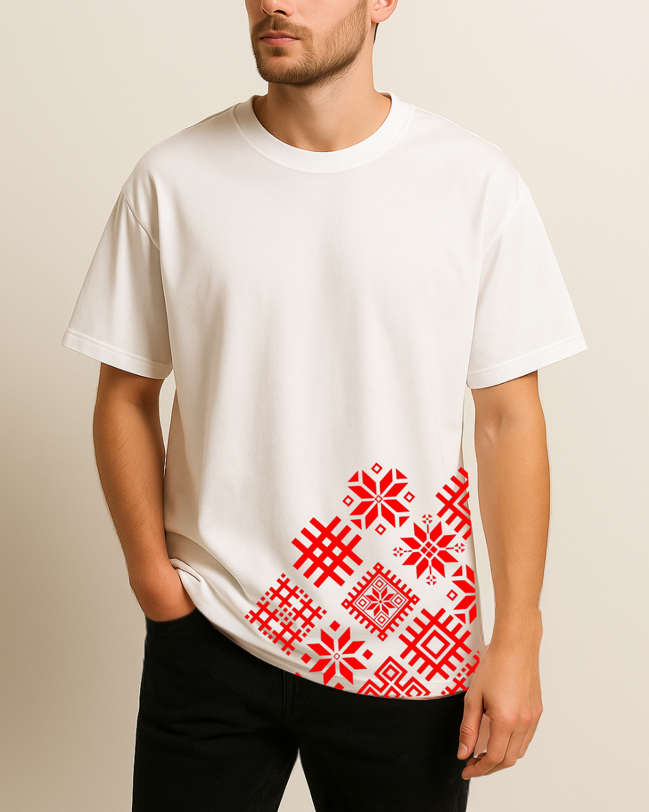 Kırmızı Etnik Motifler Baskılı T-Shirt