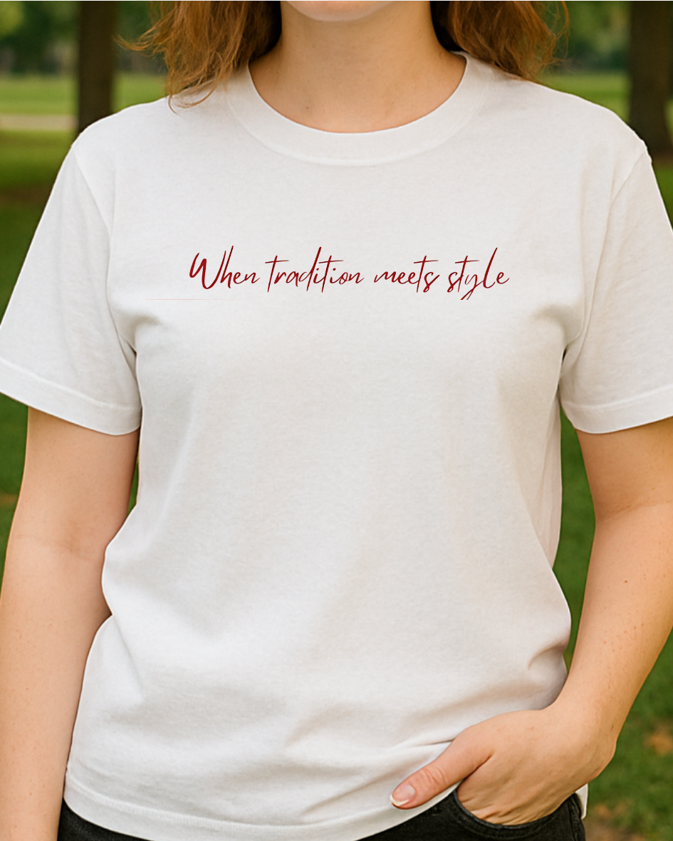 Etnik Desenli Halı Baskılı T-Shirt