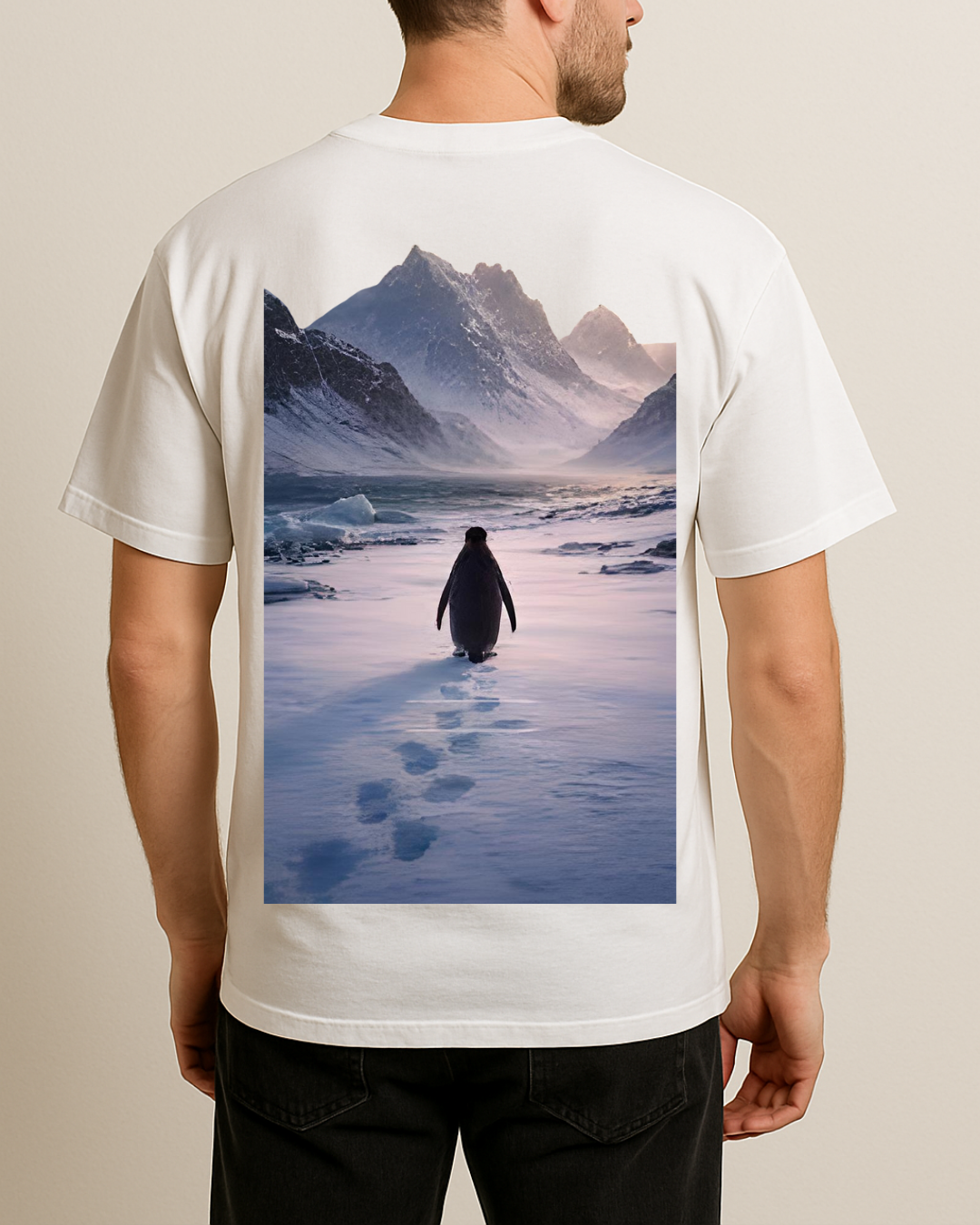 Nihilist Penguen Baskılı Tişört