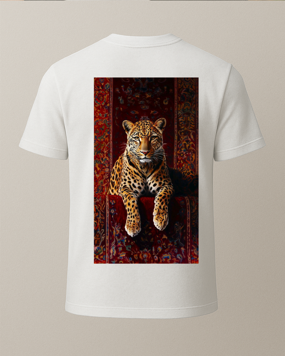 Etnik Kaplan Baskılı Tişört