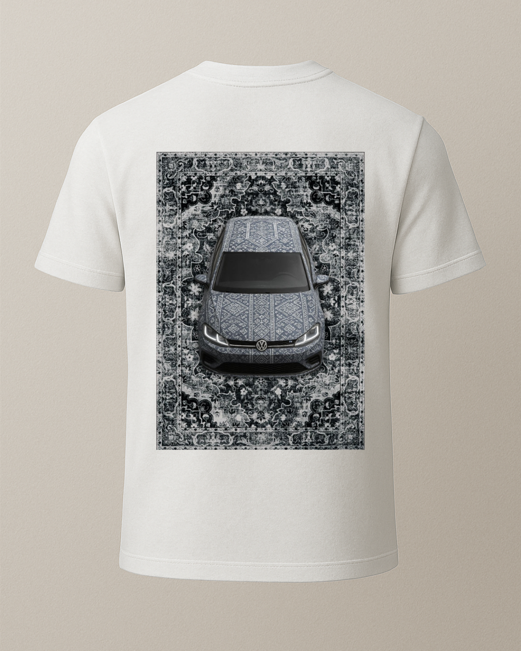 Etnik Golf Baskılı T-Shirt