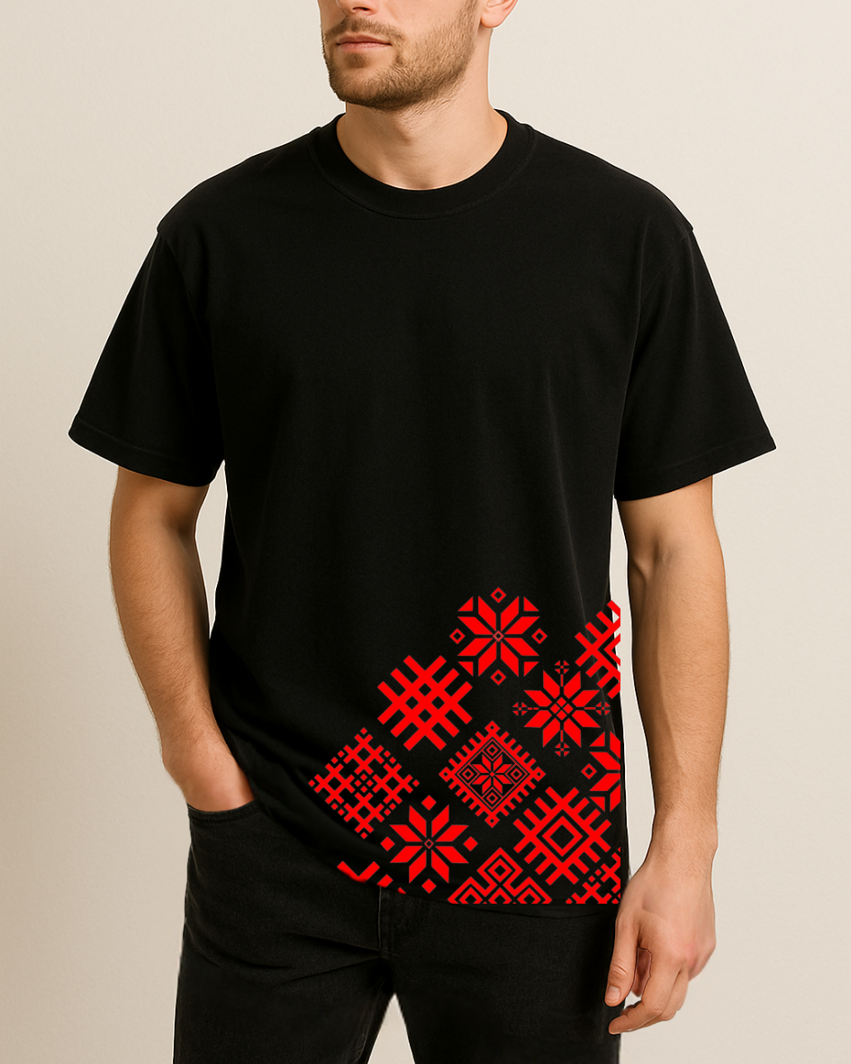 Kırmızı Etnik Motifler Baskılı T-Shirt