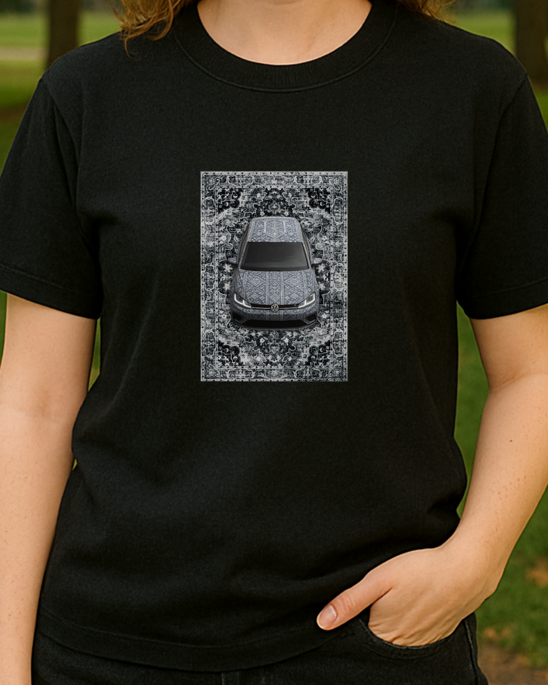 Etnik Golf Baskılı T-Shirt