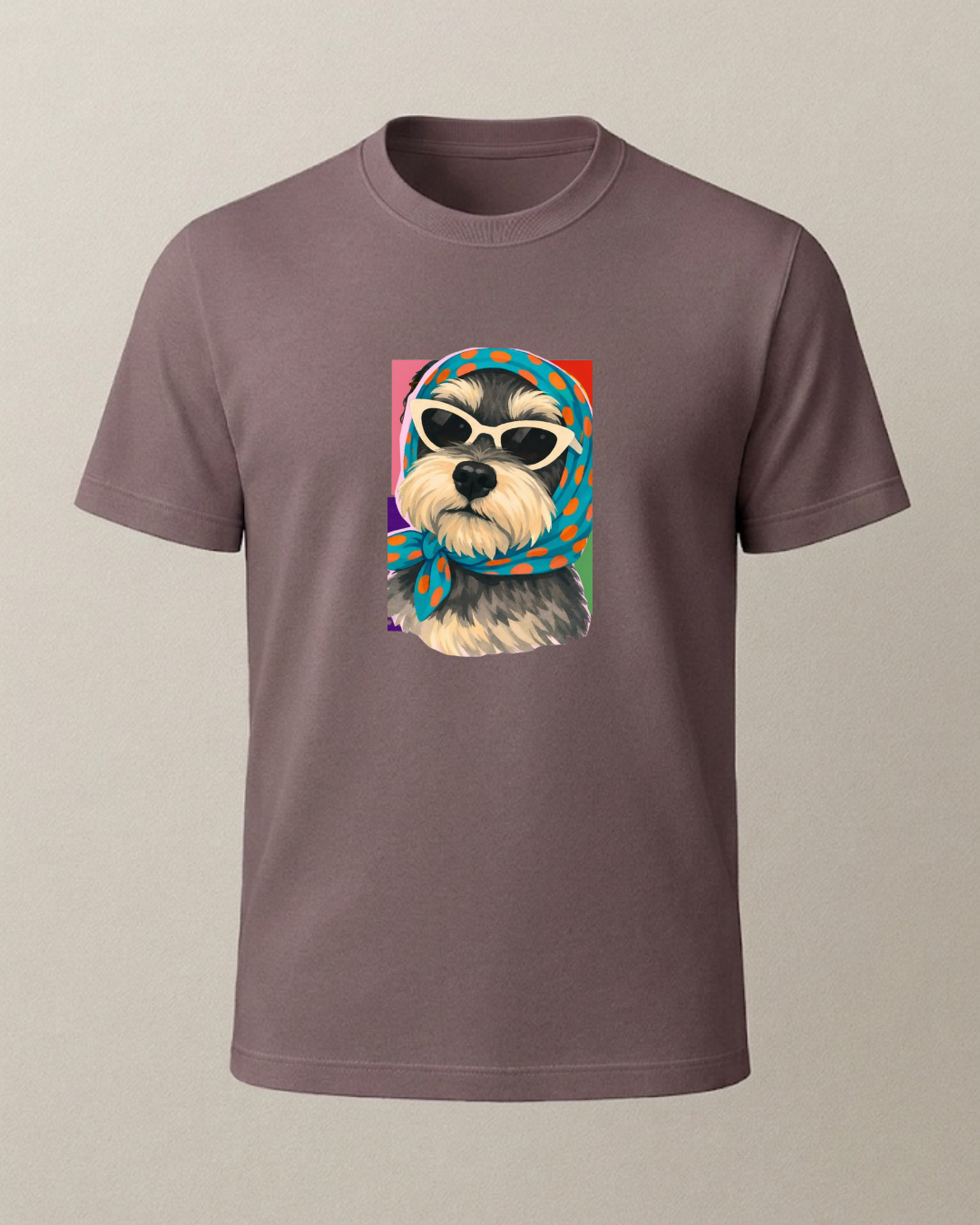 Başörtülü Gözlükü Renkli Köpke Baskılı T-Shirt