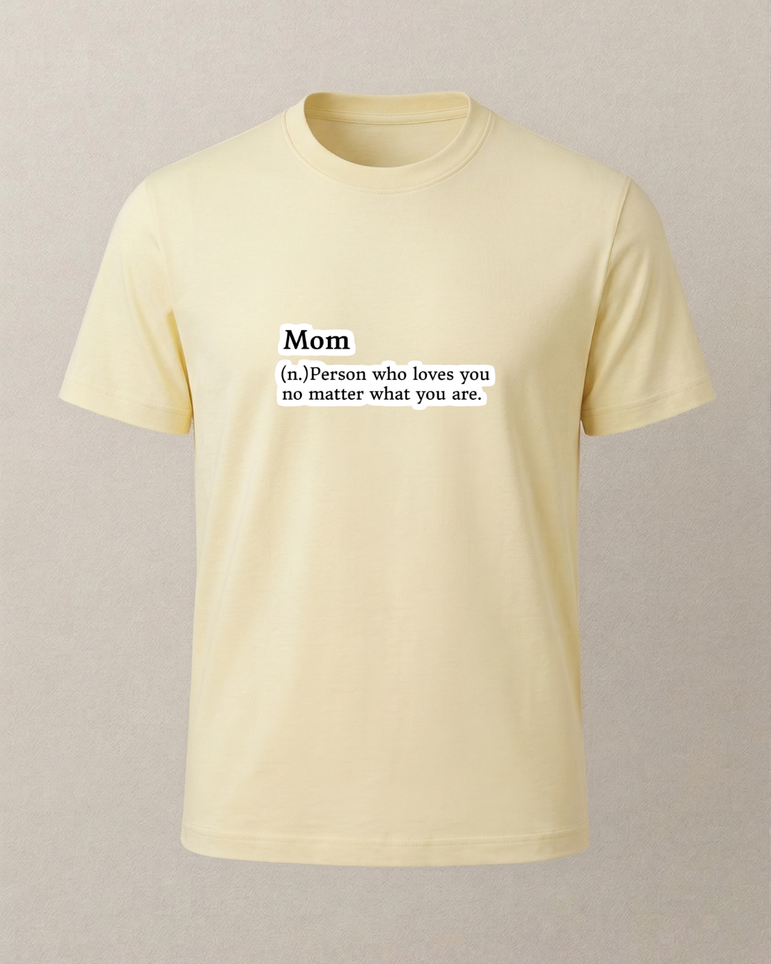 Mom (n.) Baskılı T-Shirt