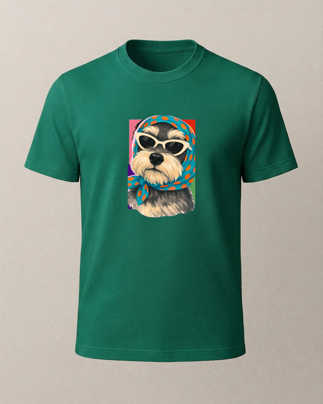 Başörtülü Gözlükü Renkli Köpke Baskılı T-Shirt