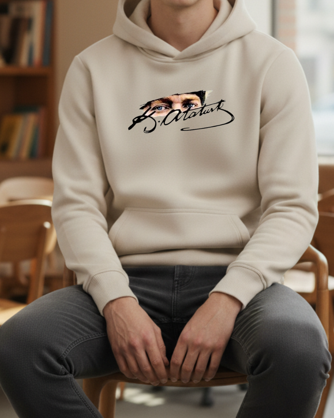 Kemal Atatürk ve İmzası Baskılı Sweatshirt - Görsel 3