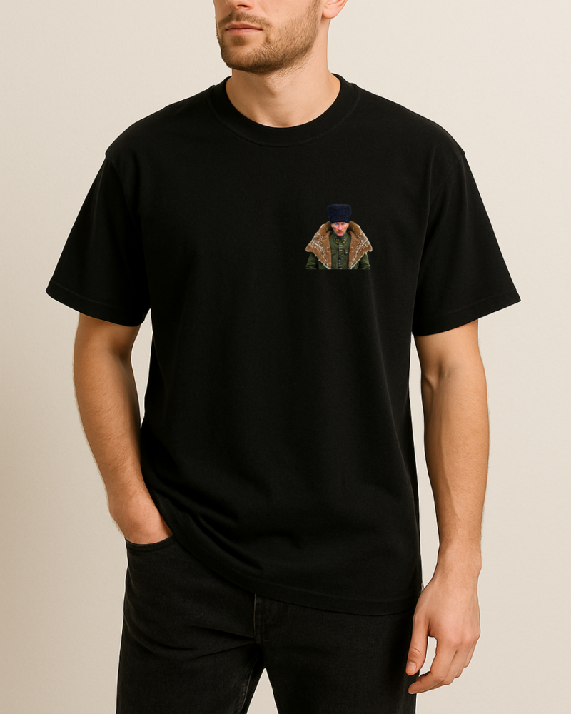 Kürklü Atatürk Portresi Baskılı T-Shirt